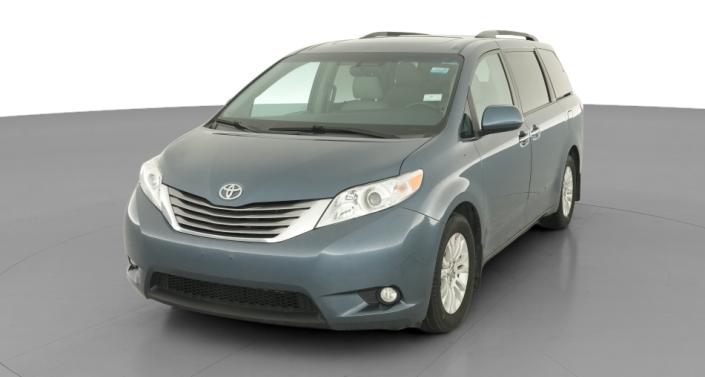 Thumbnail: 2017 Toyota Sienna - 1