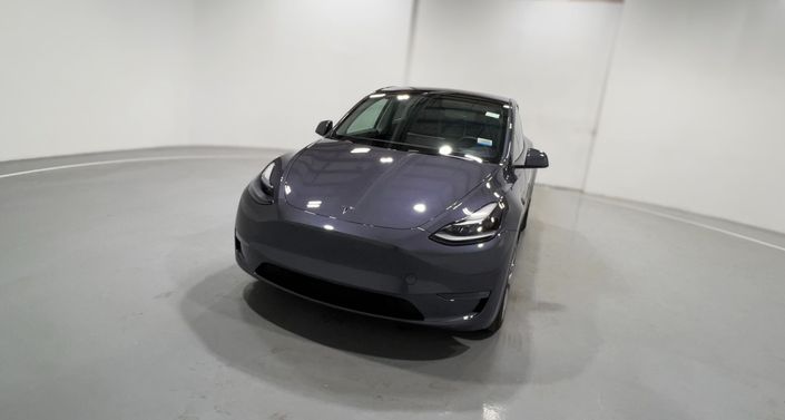 Thumbnail: 2023 Tesla Model Y - 1