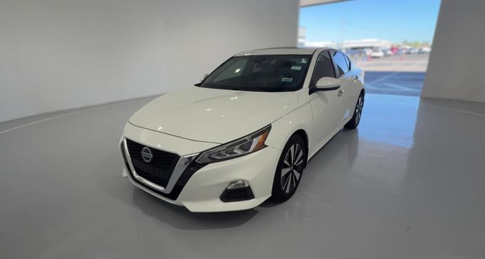 Thumbnail: 2022 Nissan Altima - 1