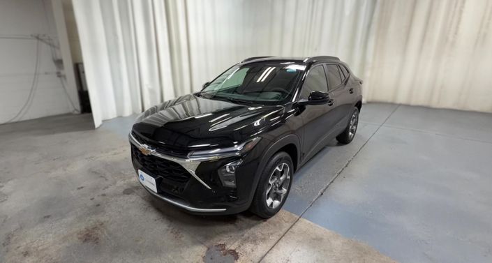 Thumbnail: 2025 Chevrolet Trax - 1
