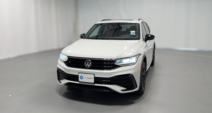 Thumbnail: 2022 Volkswagen Tiguan - 1