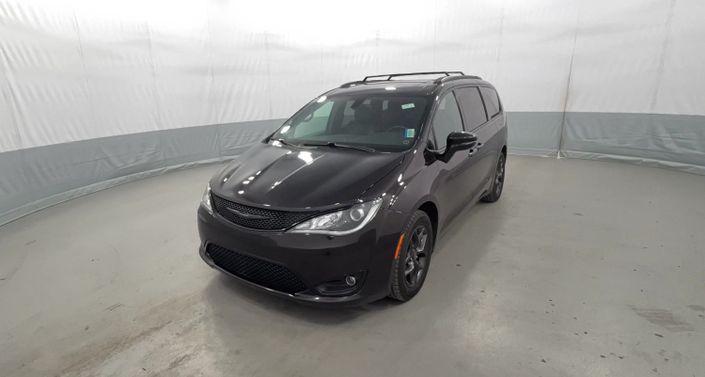 Thumbnail: 2018 Chrysler Pacifica - 1
