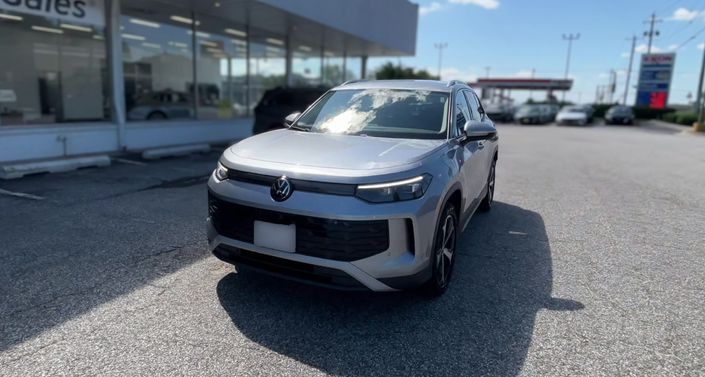 Thumbnail: 2026 Volkswagen Tiguan - 1