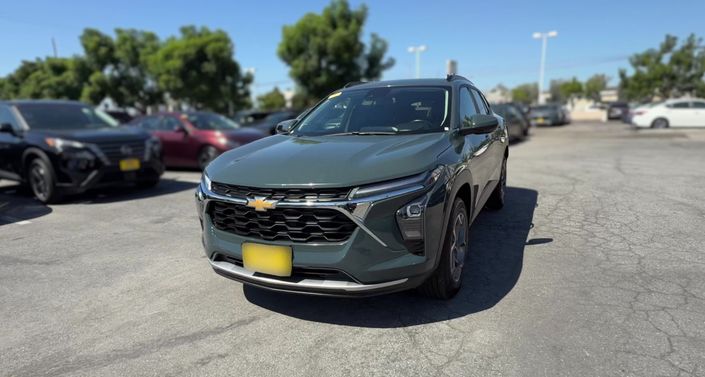 Thumbnail: 2025 Chevrolet Trax - 1