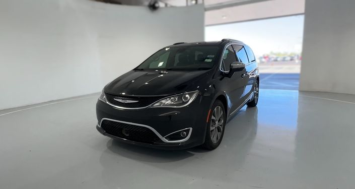 Thumbnail: 2017 Chrysler Pacifica - 1
