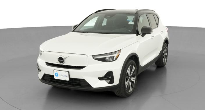 Thumbnail: 2023 Volvo XC40 - 1