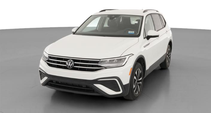 Thumbnail: 2023 Volkswagen Tiguan - 1