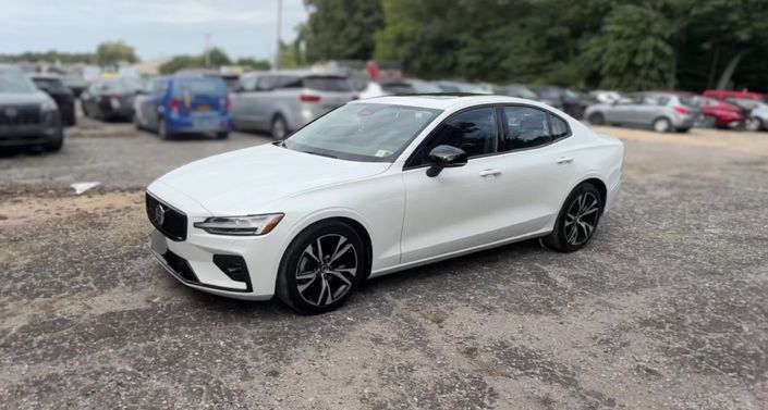 2025 Volvo S60 B5 Core -
                  Yaphank, NY