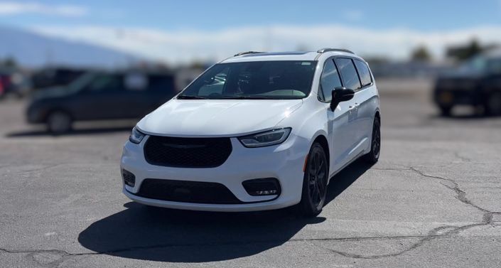 Thumbnail: 2025 Chrysler Pacifica - 1