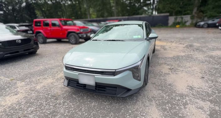Thumbnail: 2025 Kia K4 - 1