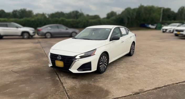 Thumbnail: 2025 Nissan Altima - 1