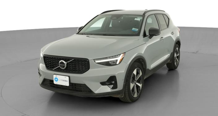 Thumbnail: 2026 Volvo XC40 - 1