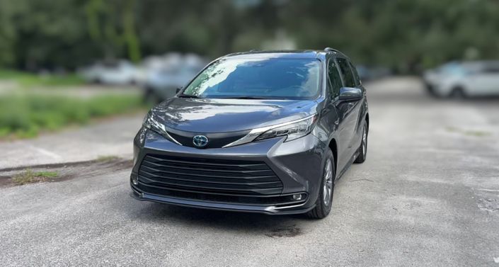 Thumbnail: 2025 Toyota Sienna - 1