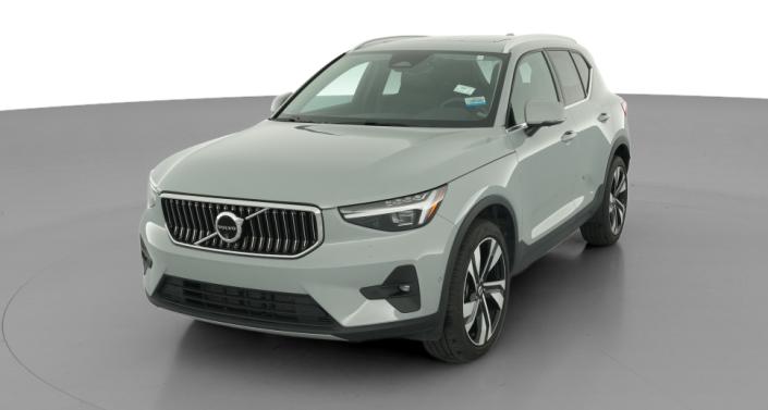 Thumbnail: 2024 Volvo XC40 - 1