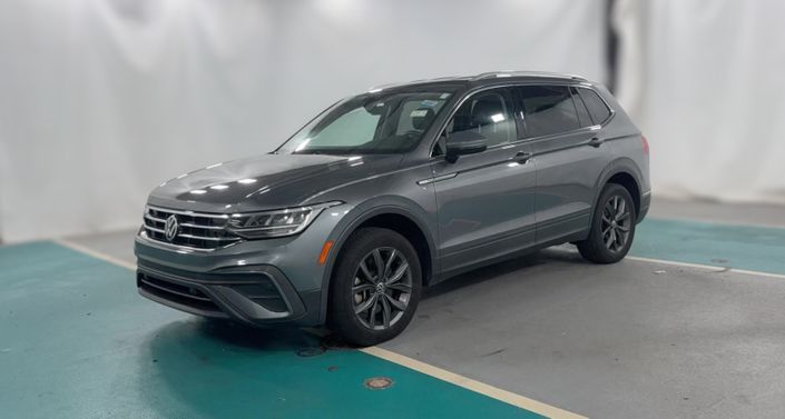 Thumbnail: 2022 Volkswagen Tiguan - 1