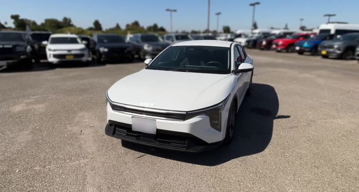 Thumbnail: 2026 Kia K4 - 1