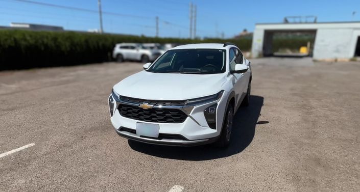 Thumbnail: 2025 Chevrolet Trax - 1