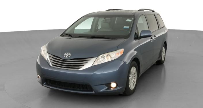 Thumbnail: 2017 Toyota Sienna - 1