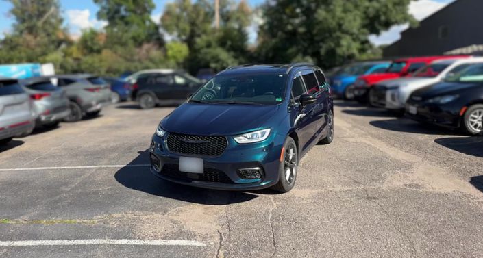 Thumbnail: 2025 Chrysler Pacifica - 1