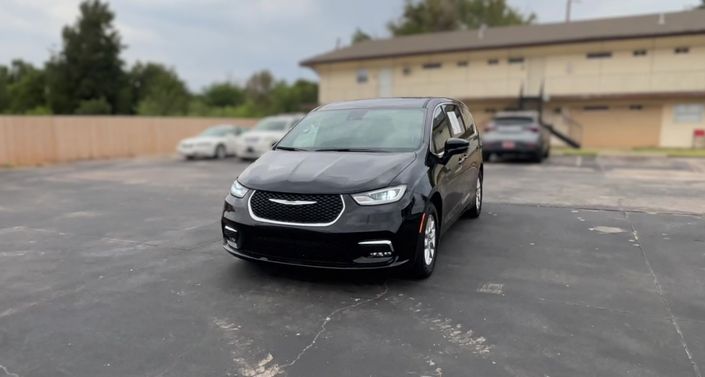 Thumbnail: 2025 Chrysler Pacifica - 1