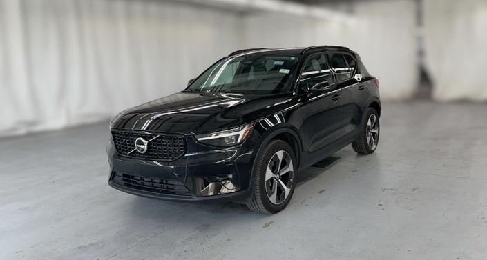 2026 Volvo XC40
