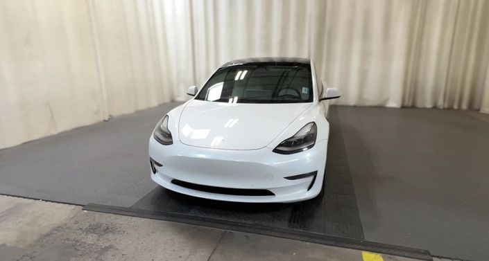 Thumbnail: 2021 Tesla Model 3 - 1