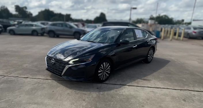 Thumbnail: 2025 Nissan Altima - 1