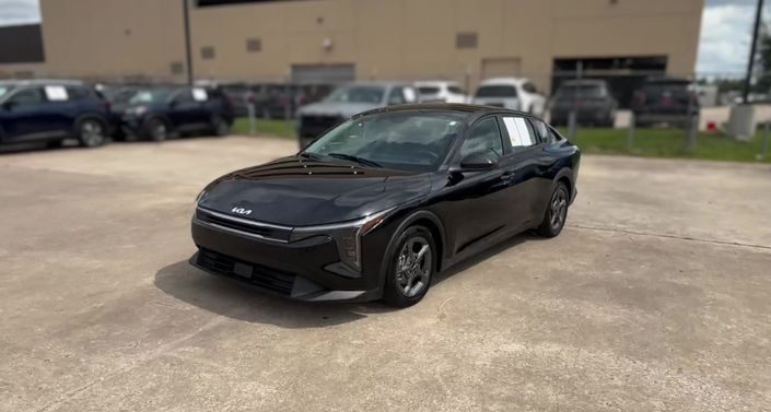 Thumbnail: 2025 Kia K4 - 1