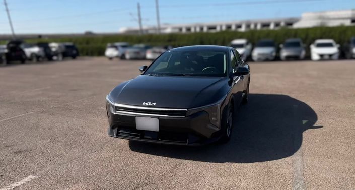 Thumbnail: 2026 Kia K4 - 1