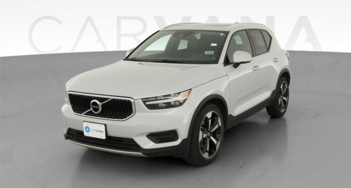 2020 Volvo XC40 Momentum