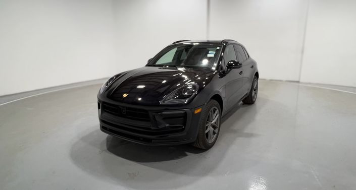 2023 Porsche Macan T