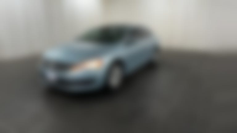 2012 Volkswagen Passat vehicle photo