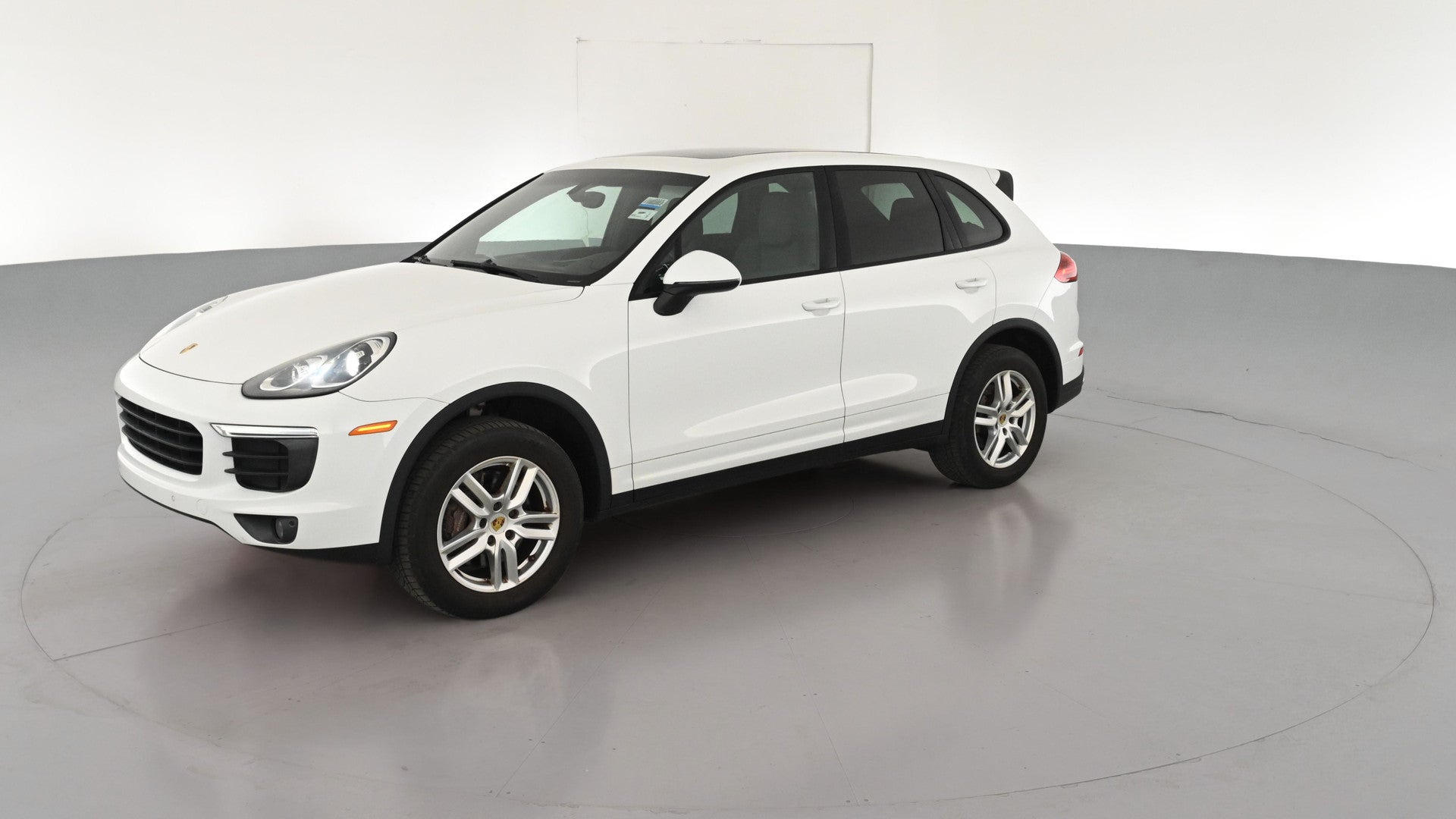 2016 Porsche Cayenne vehicle photo