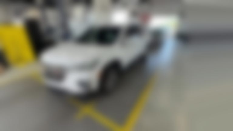 2024 Chevrolet Traverse Limited vehicle photo