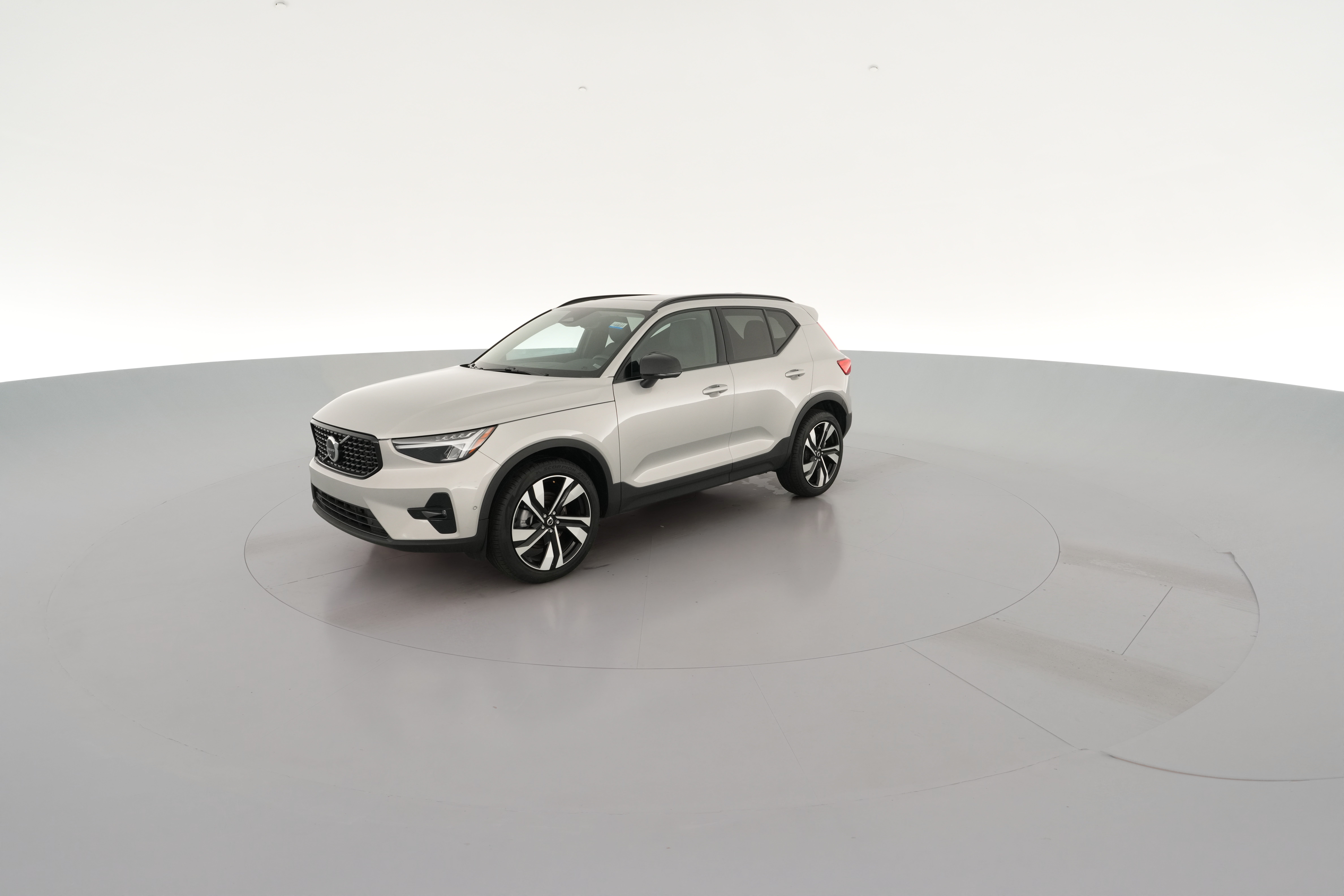 2025 Volvo XC40 | Carvana