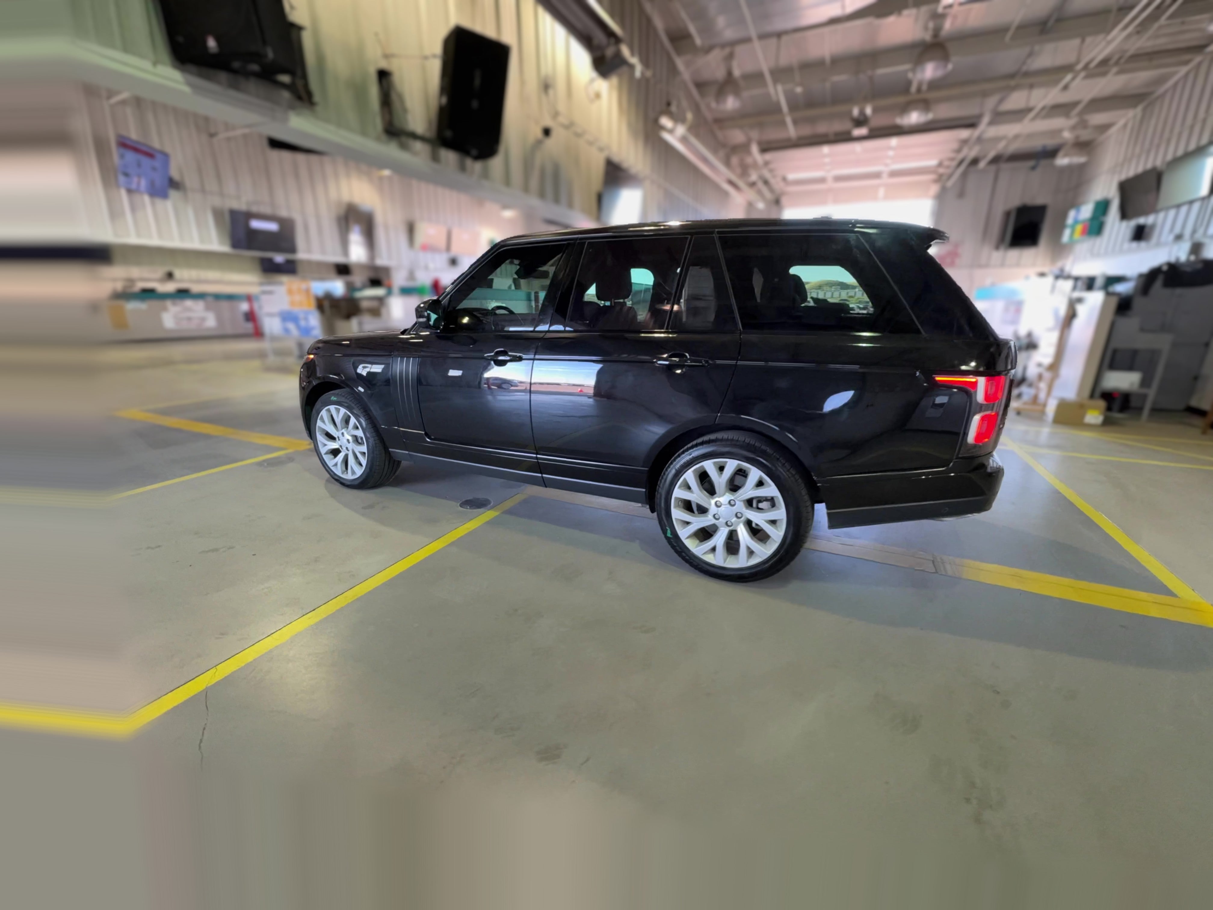 2018 Land Rover Range Rover Supercharged - Photo 28