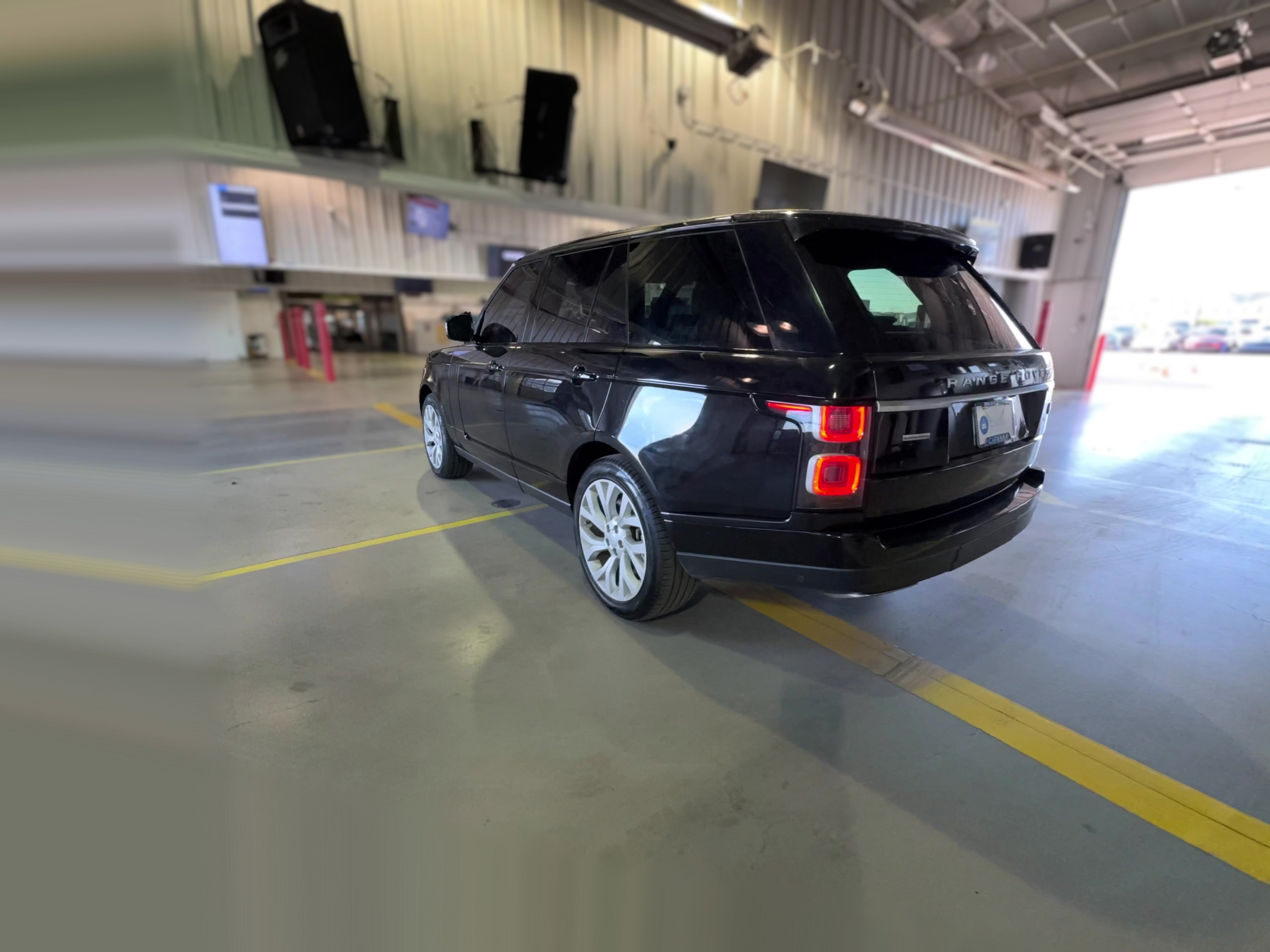 2018 Land Rover Range Rover Supercharged - Photo 29
