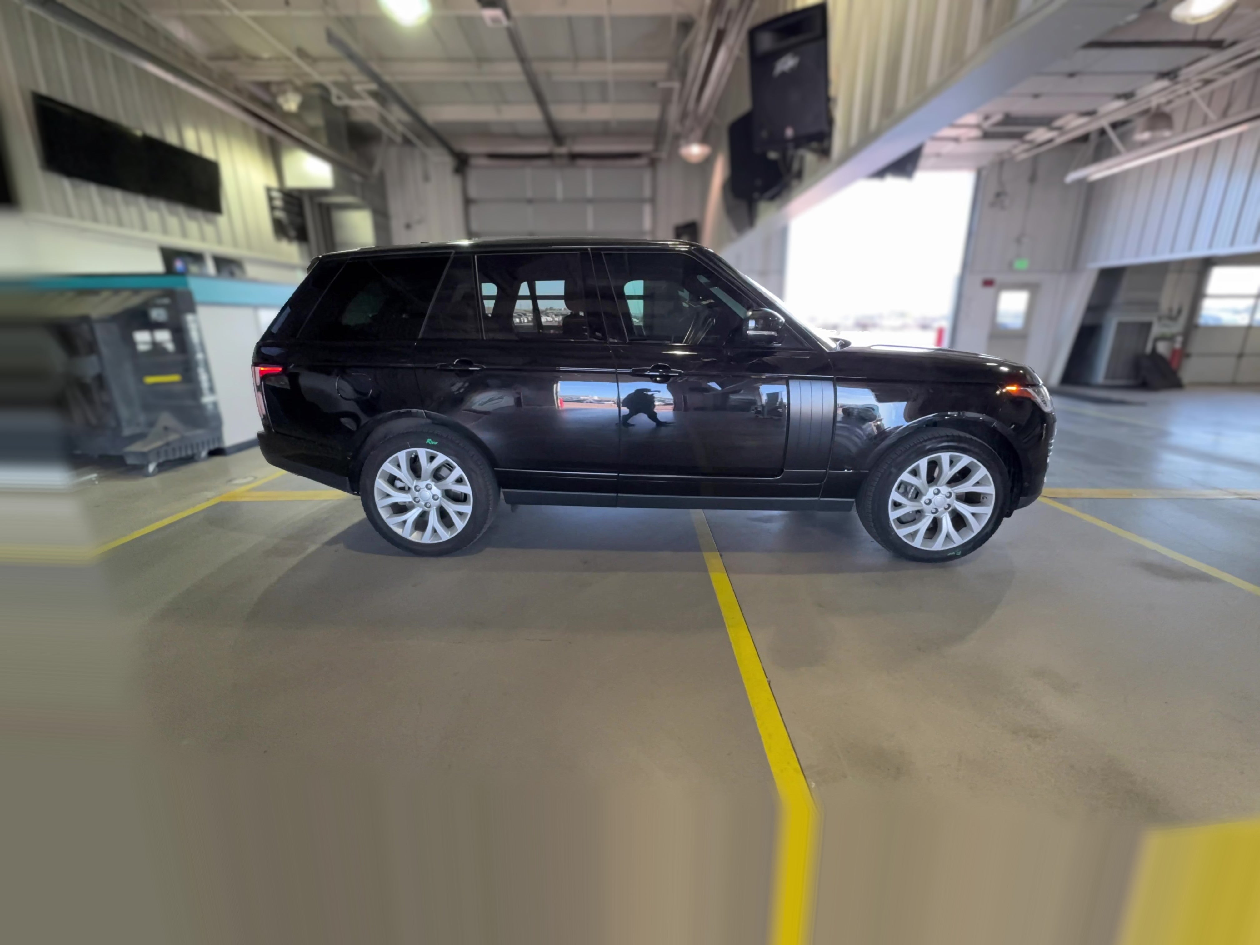 2018 Land Rover Range Rover Supercharged - Photo 35