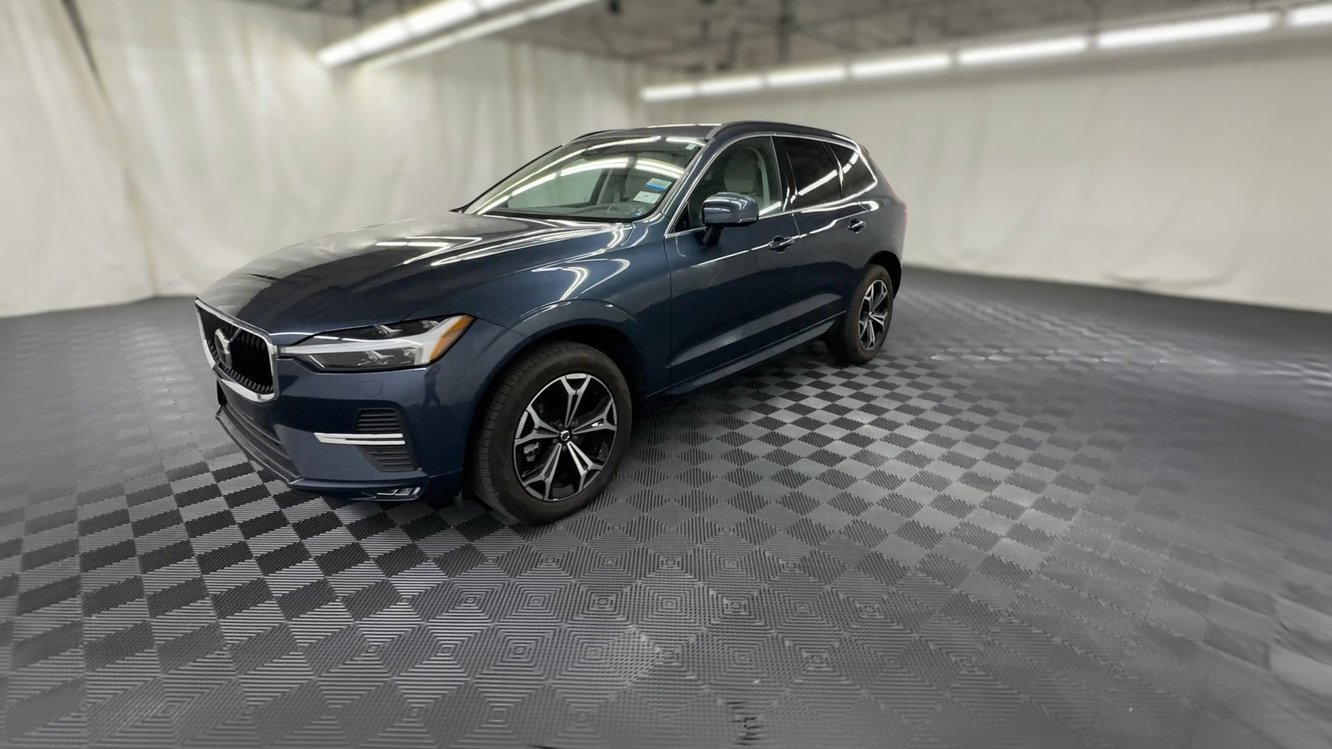 2022 Volvo XC60 vehicle photo