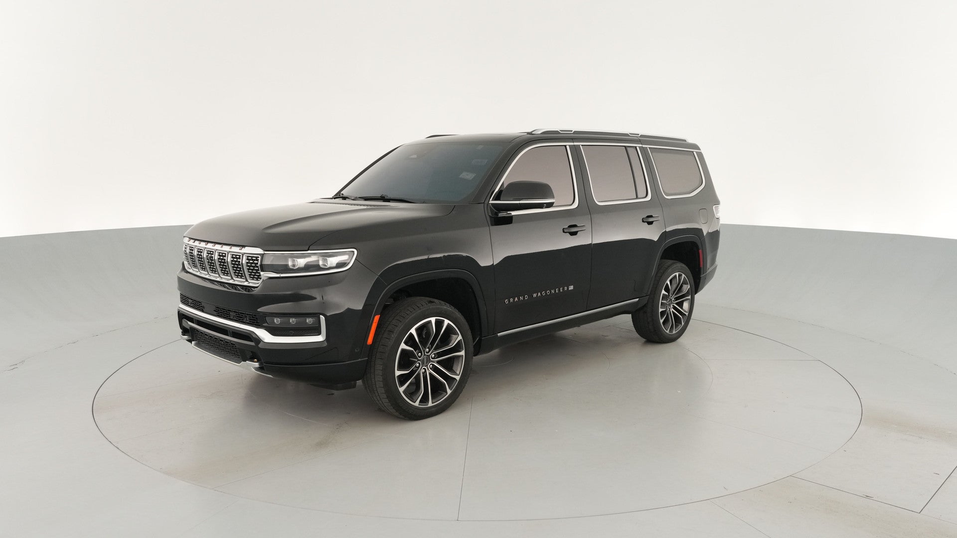 2022 Jeep Grand Wagoneer vehicle photo