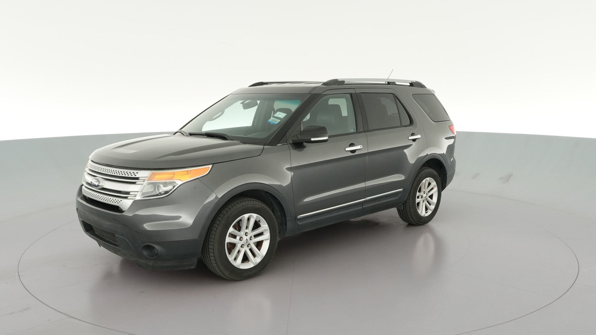 2015 Ford Explorer vehicle photo