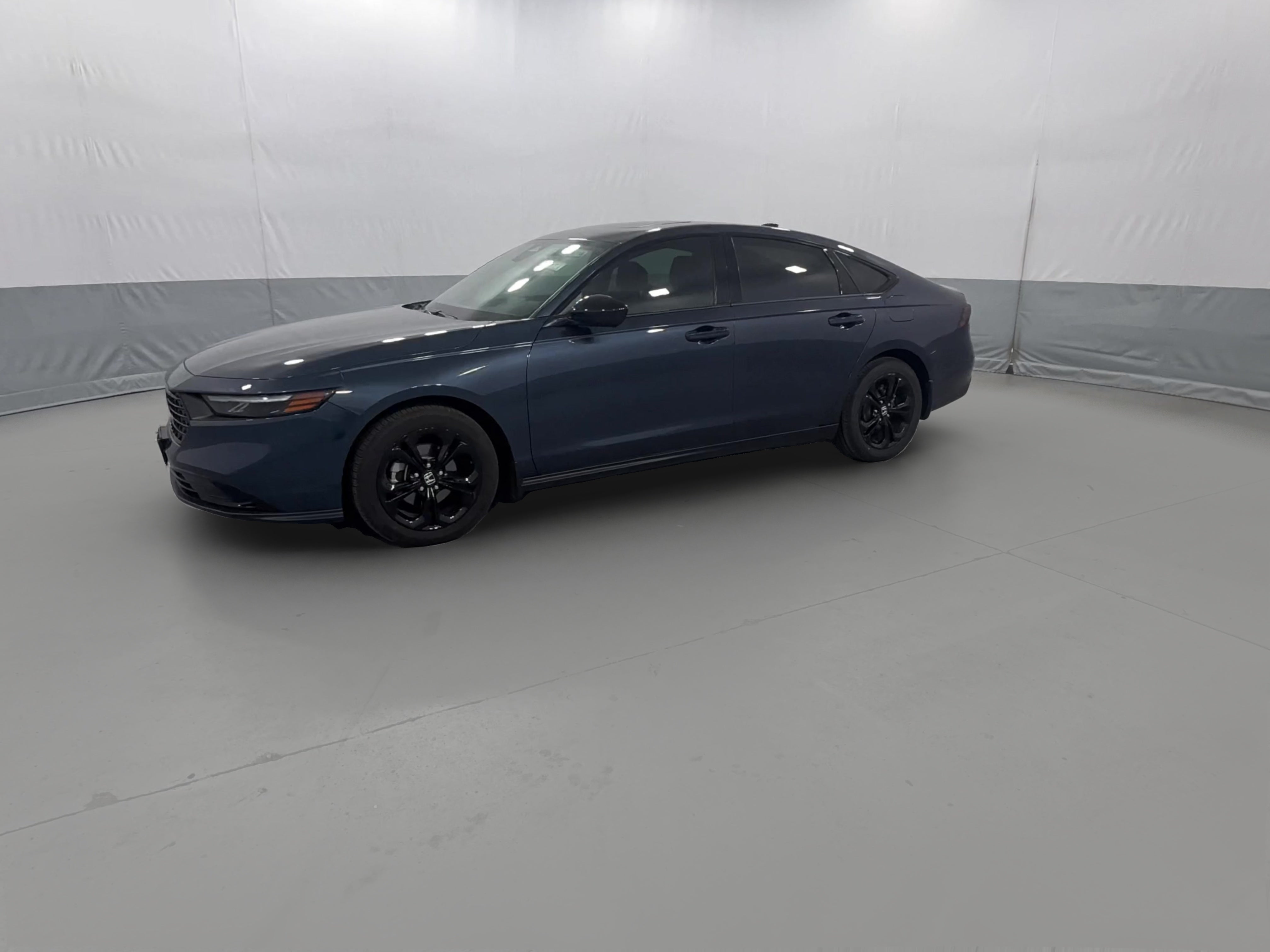 2025 Honda Accord SE - Photo 25