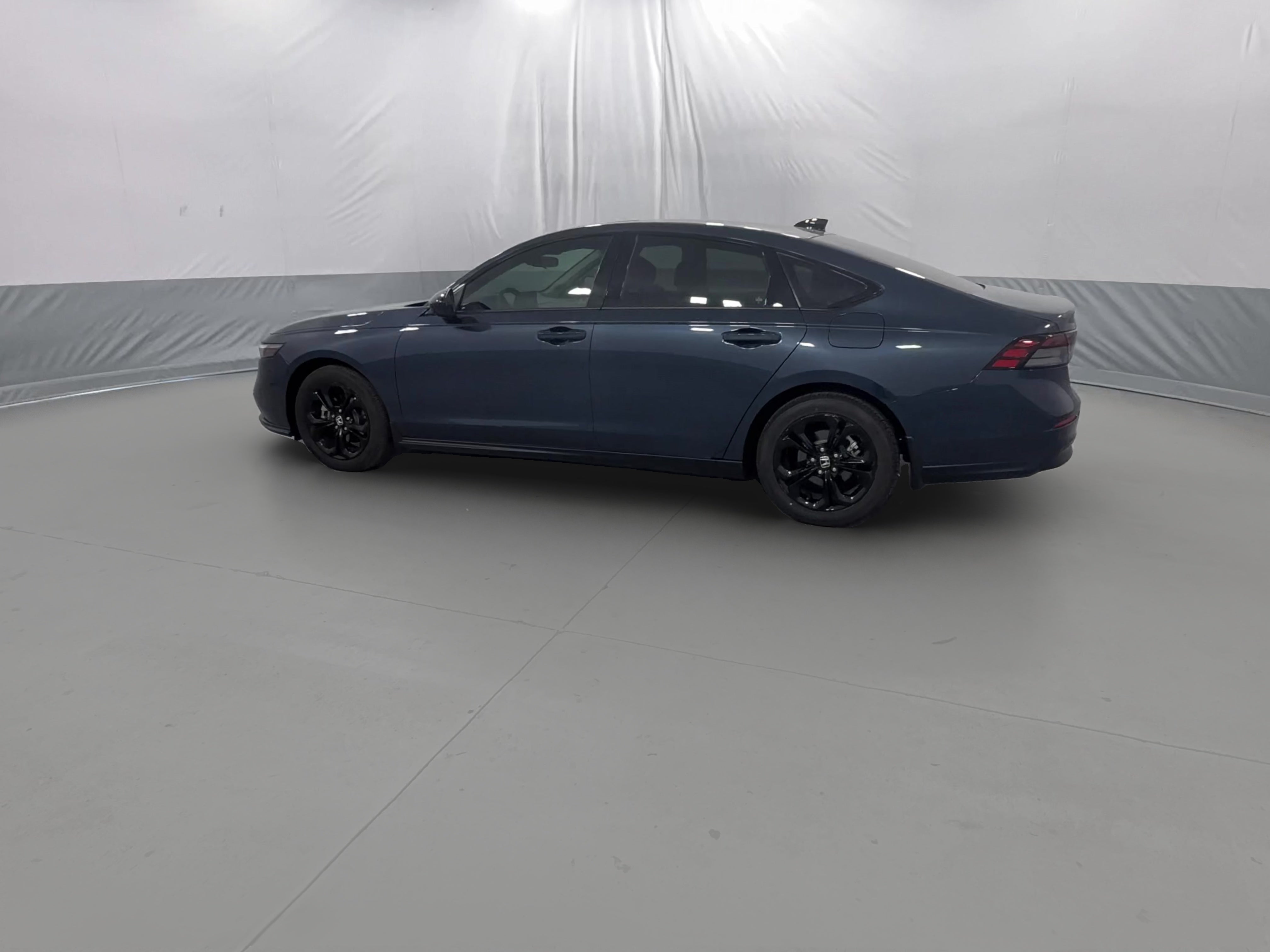 2025 Honda Accord SE - Photo 27