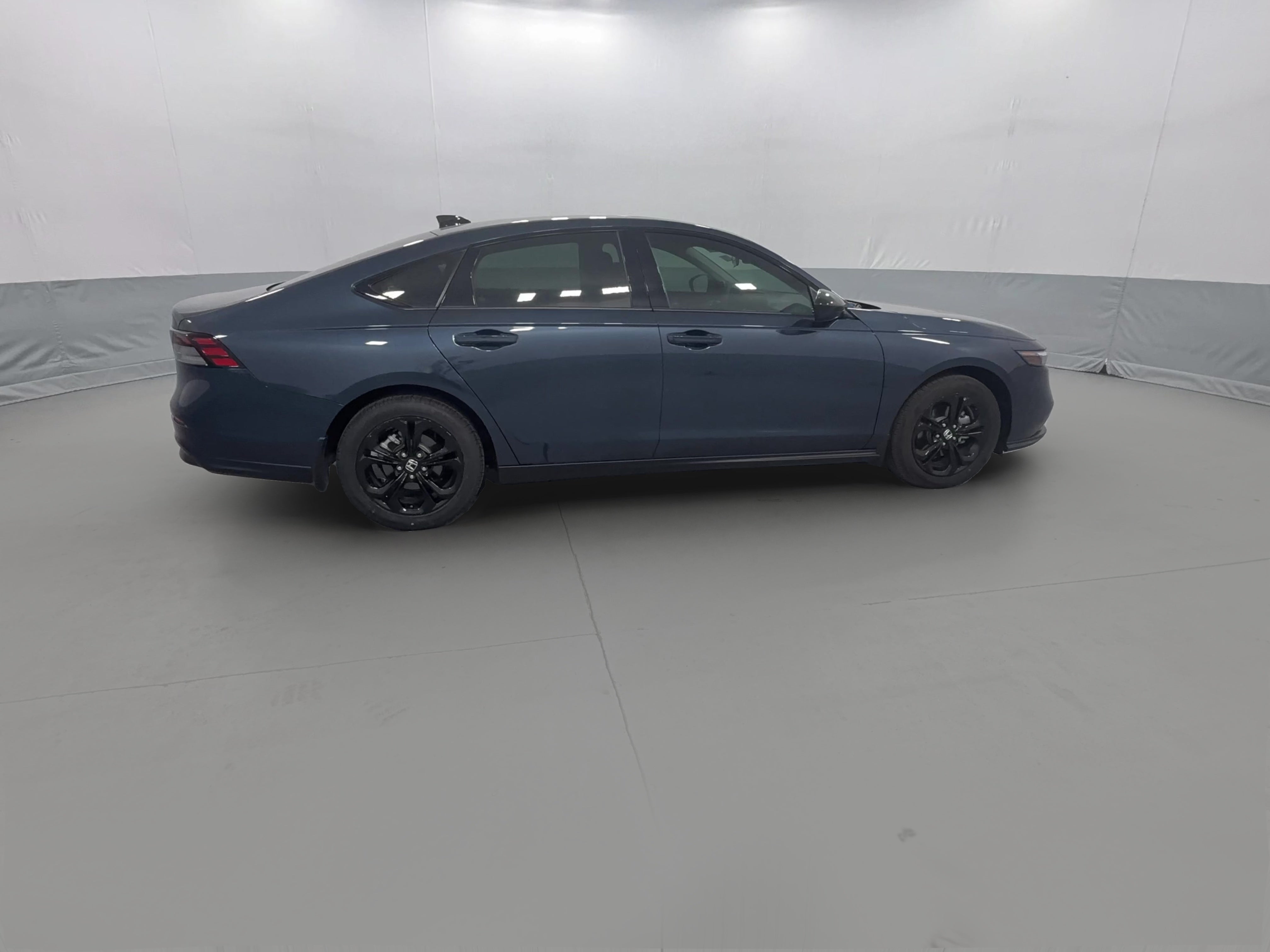 2025 Honda Accord SE - Photo 33