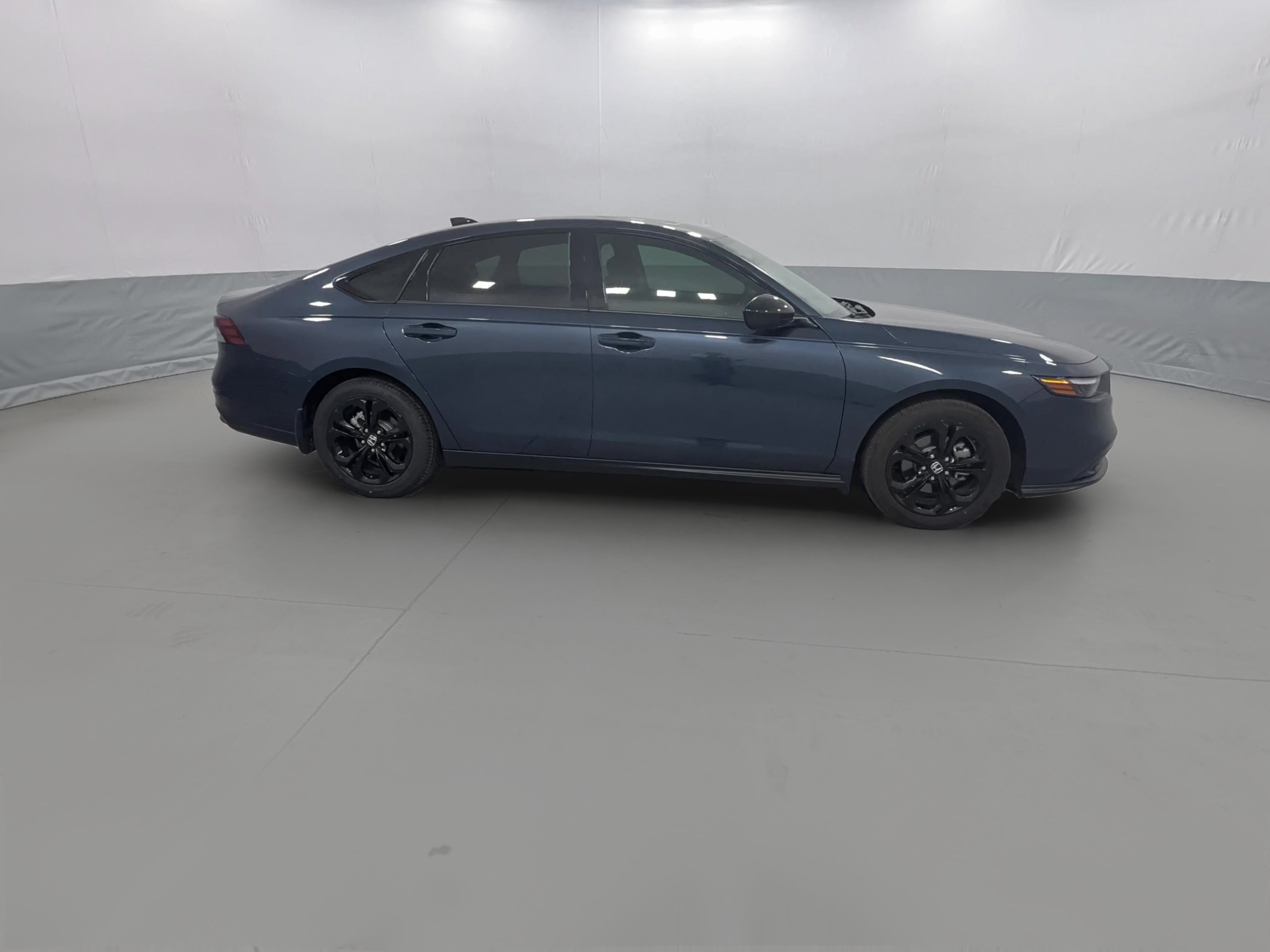 2025 Honda Accord SE - Photo 34