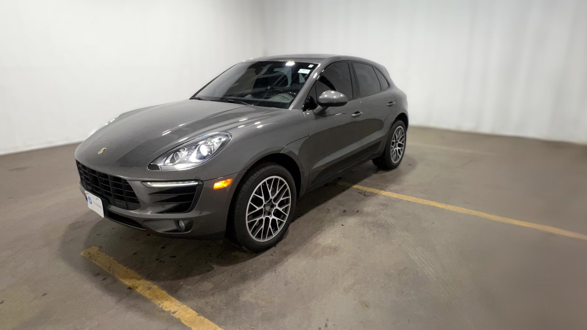 2015 Porsche Macan vehicle photo