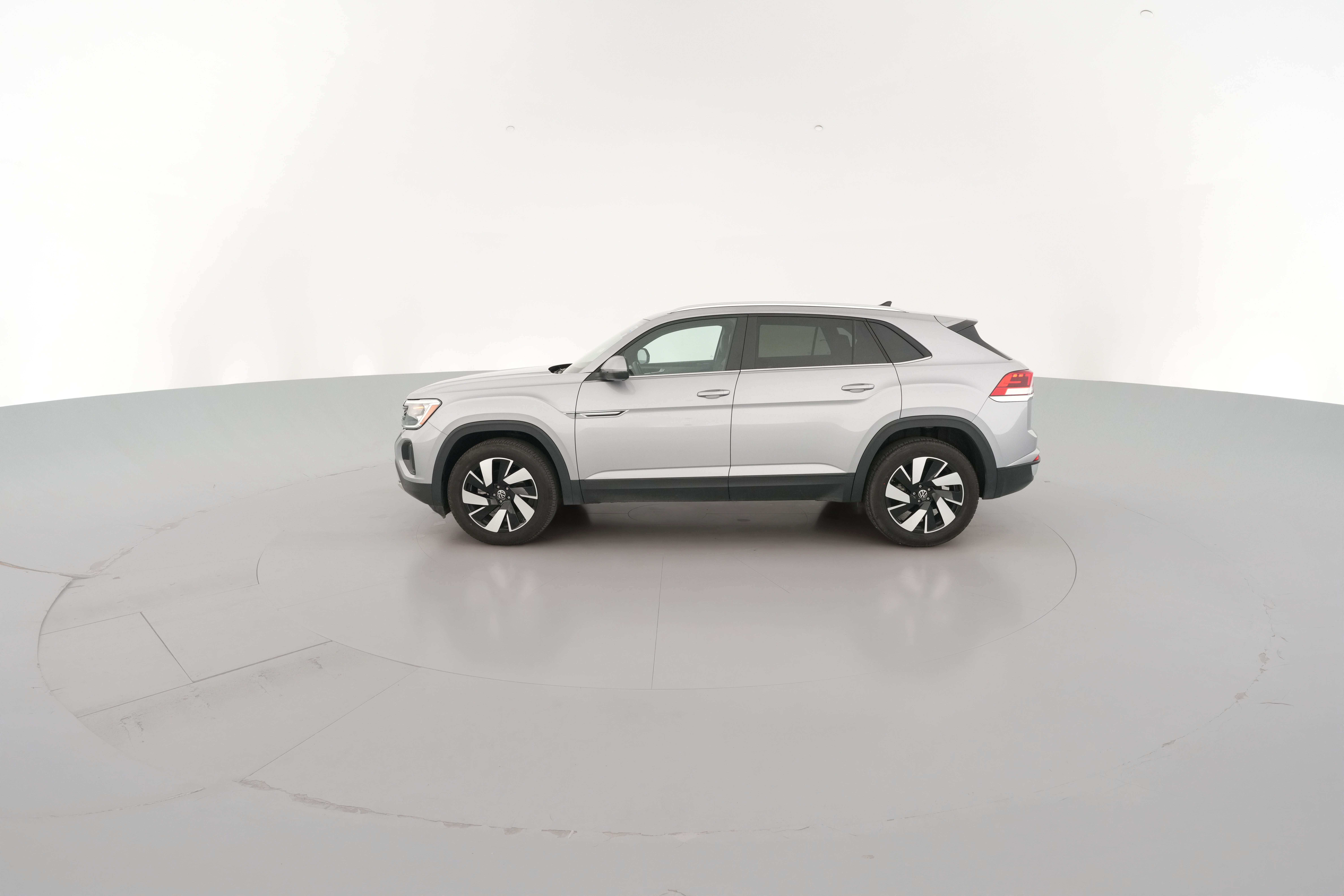 2025 Volkswagen Atlas Cross Sport SE w/Tech - Photo 28