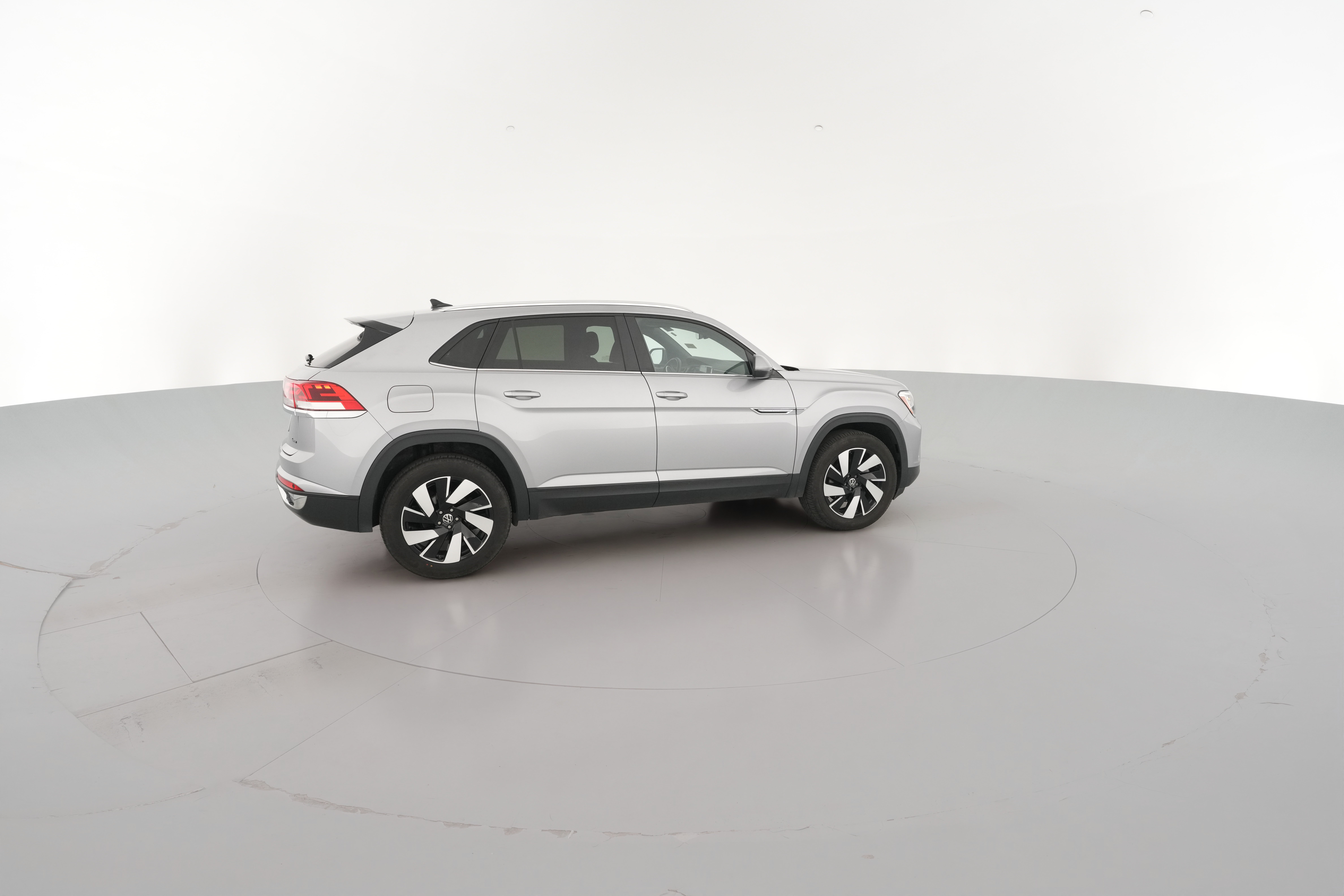 2025 Volkswagen Atlas Cross Sport SE w/Tech - Photo 35
