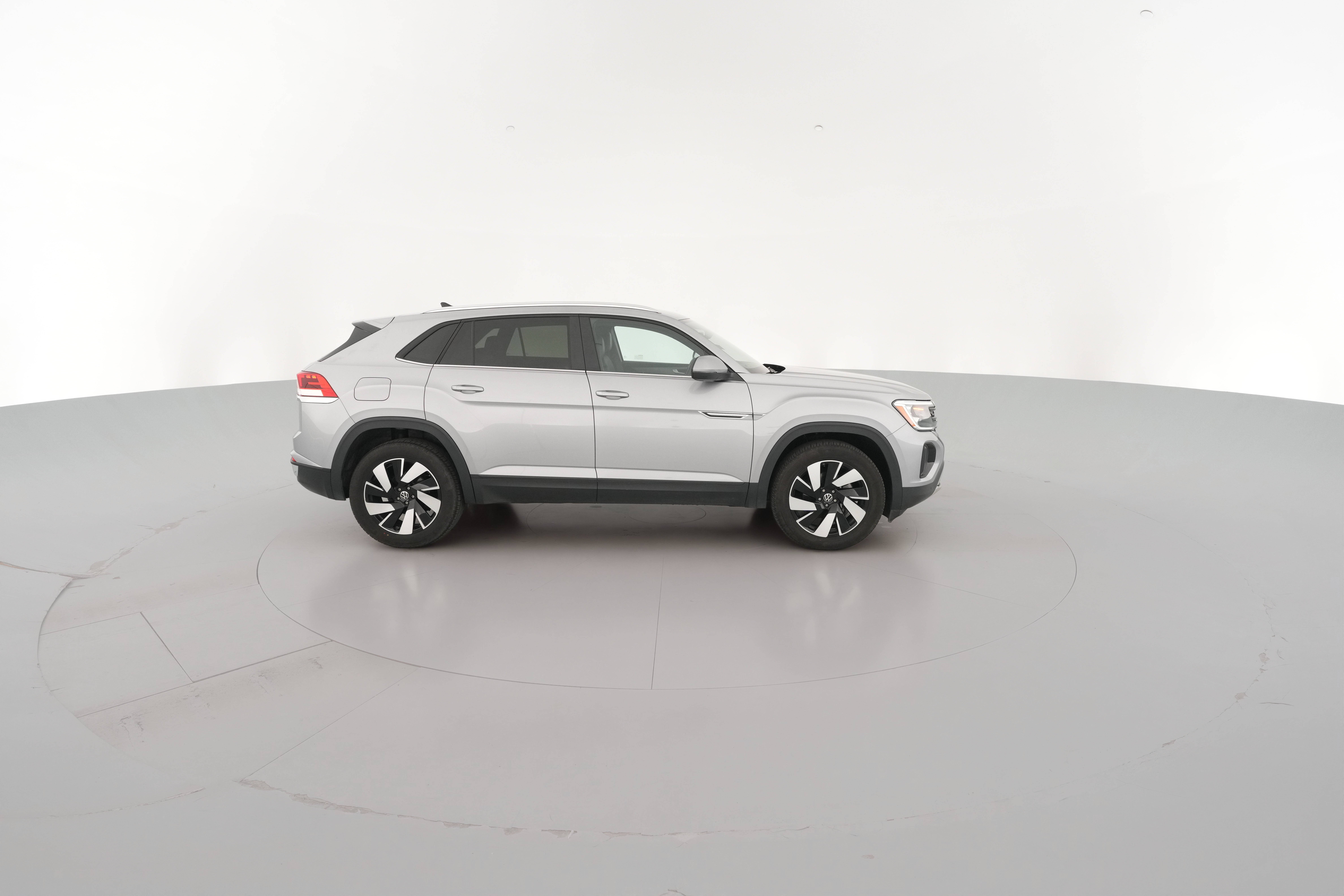 2025 Volkswagen Atlas Cross Sport SE w/Tech - Photo 36