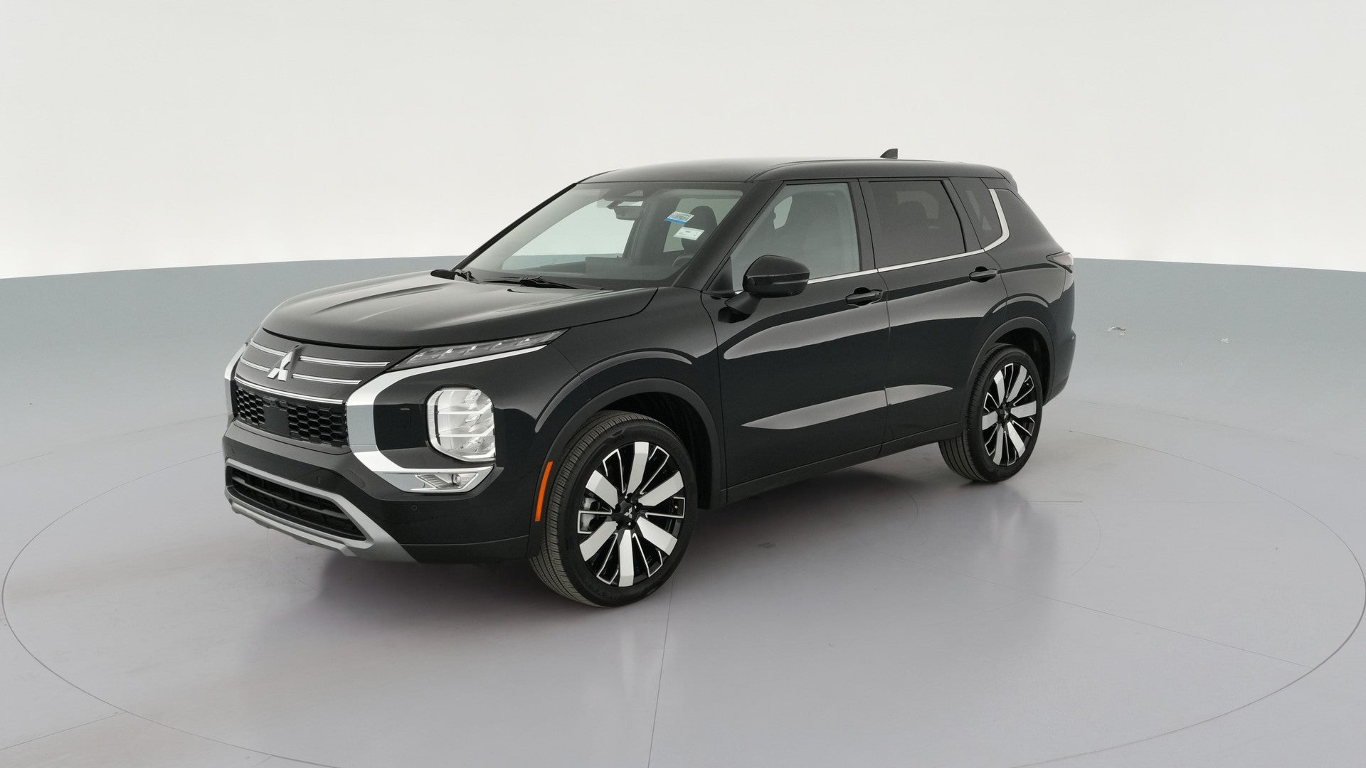 2025 Mitsubishi Outlander vehicle photo